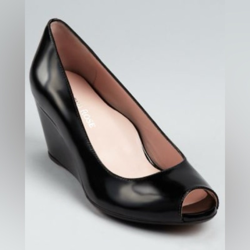 Taryn Rose Black Parent Peep Toe Wedge Women’s 10